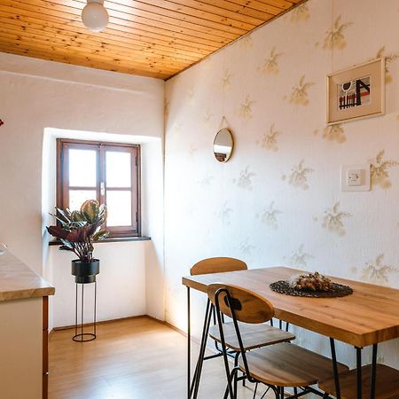 Apartment Valetovi Štanjel Buitenkant foto