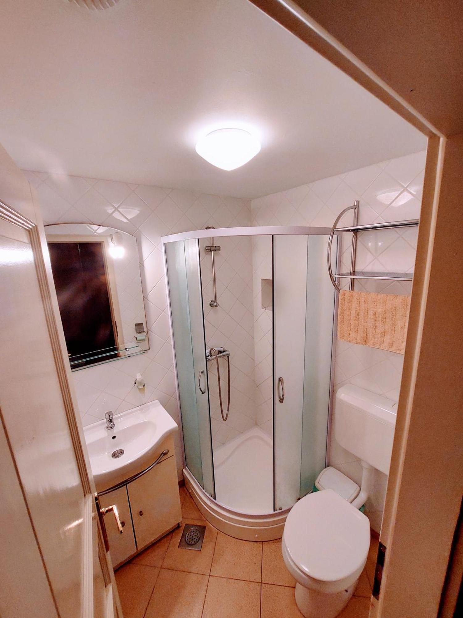 Apartment Valetovi Štanjel Kamer foto